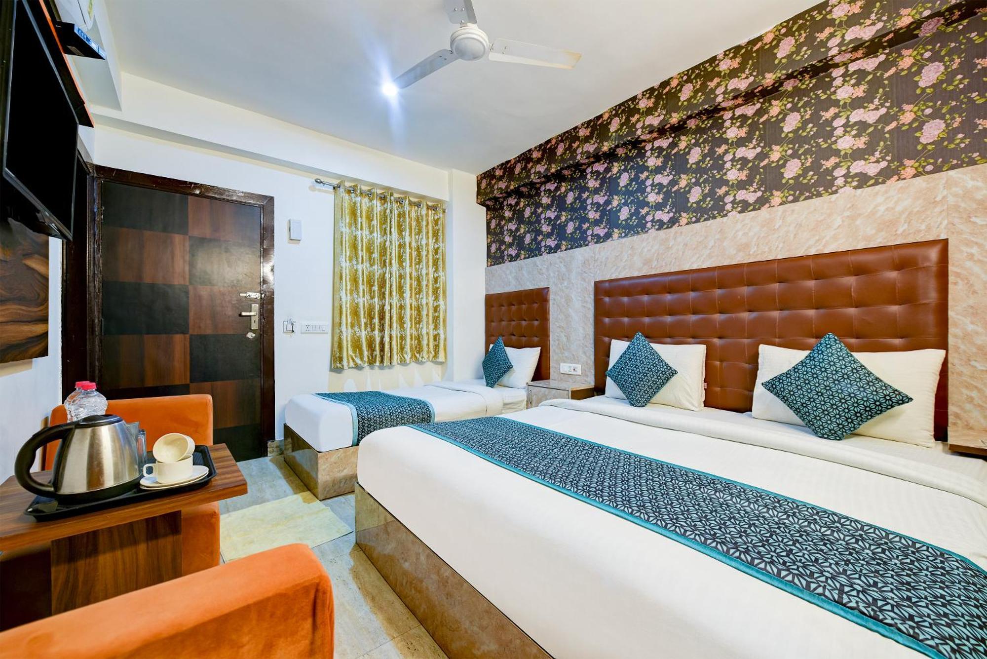 Hotel Square Plaza At Airport New Delhi Buitenkant foto