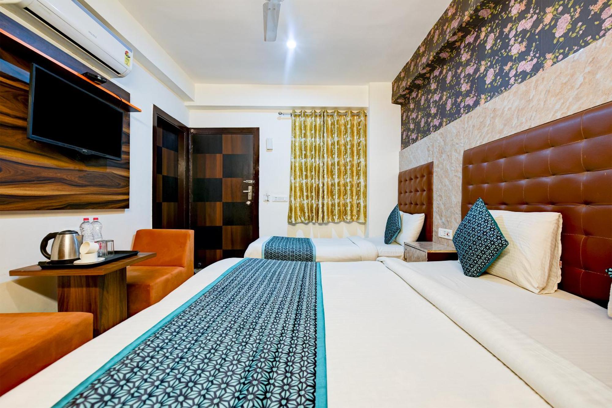 Hotel Square Plaza At Airport New Delhi Buitenkant foto