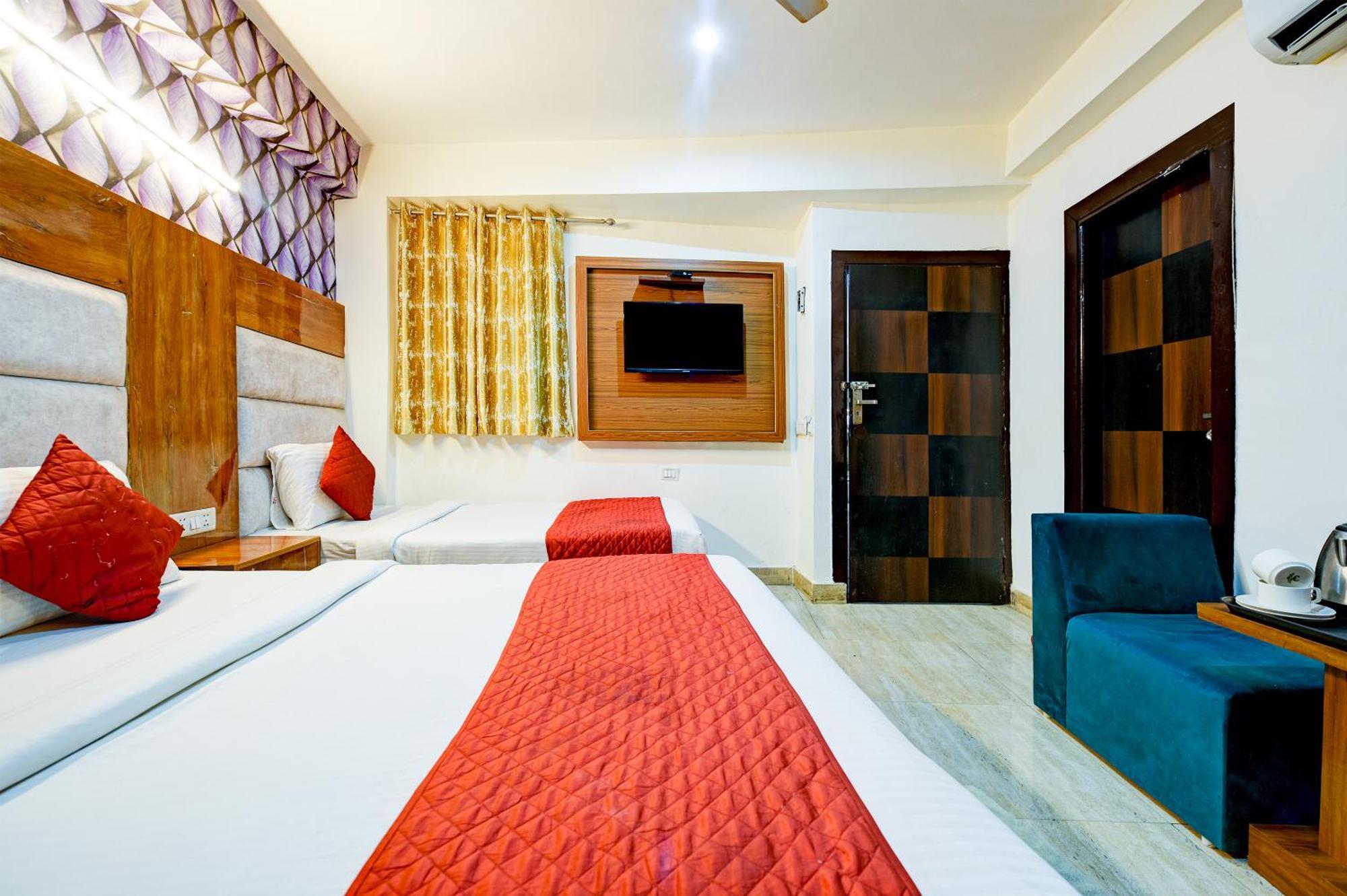 Hotel Square Plaza At Airport New Delhi Buitenkant foto