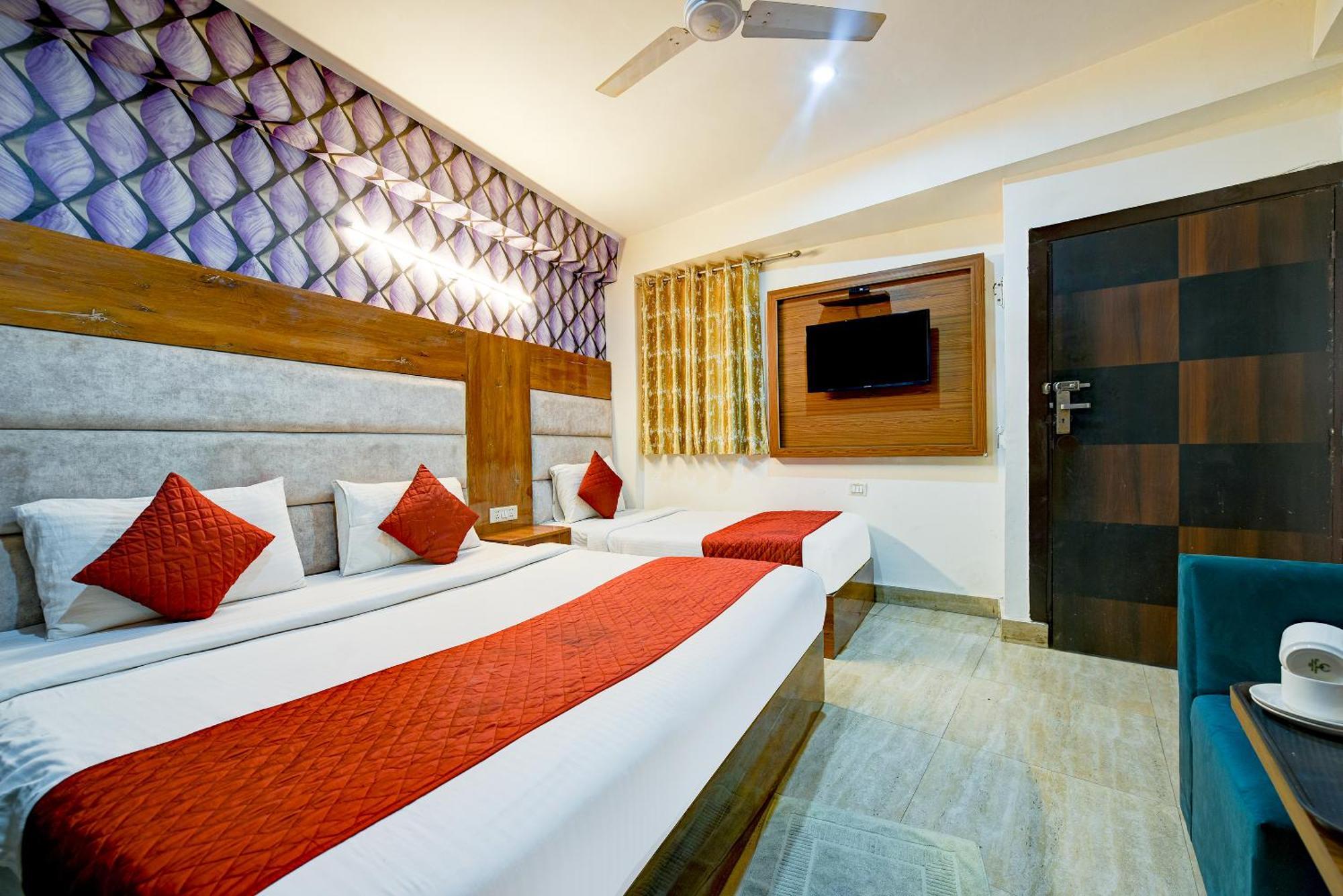 Hotel Square Plaza At Airport New Delhi Buitenkant foto