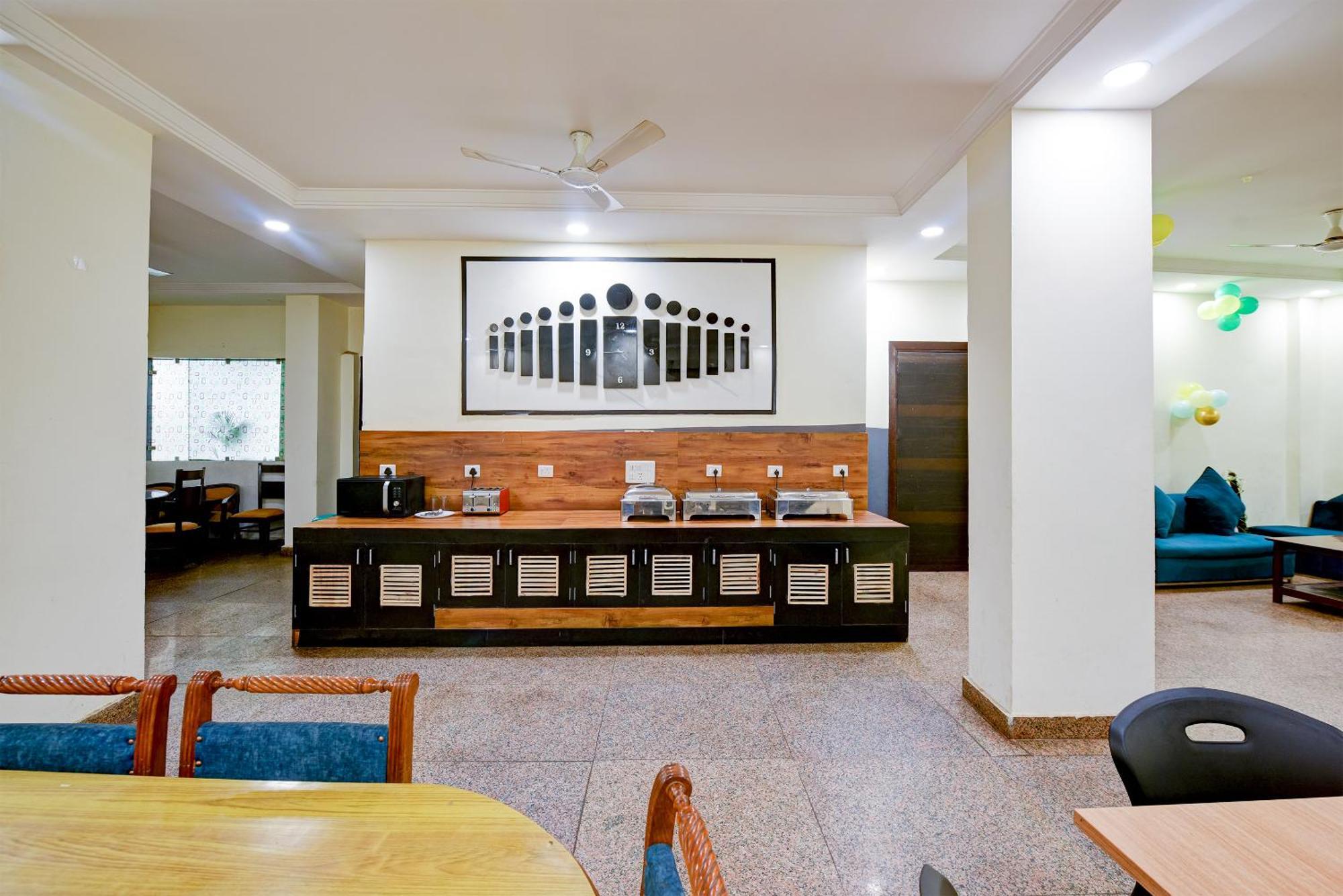 Hotel Square Plaza At Airport New Delhi Buitenkant foto